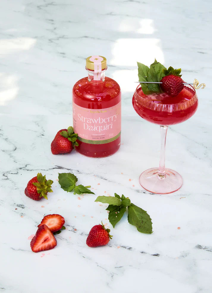 Préparation cocktail - strawberry daiquiri